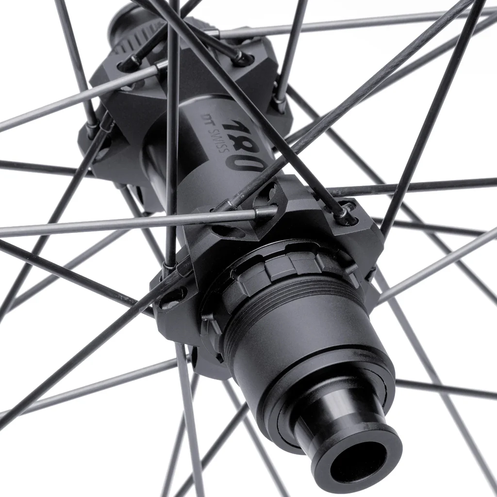 Reserve 30|XC SL 29" Carbon DT 180 Carbon Spoke CL Wheelset - Image 2