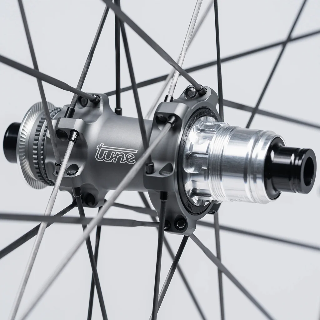 Reserve 34|37 Turbulent Aero SL|Tune Carbon Spoke CL Wheelset - Image 3