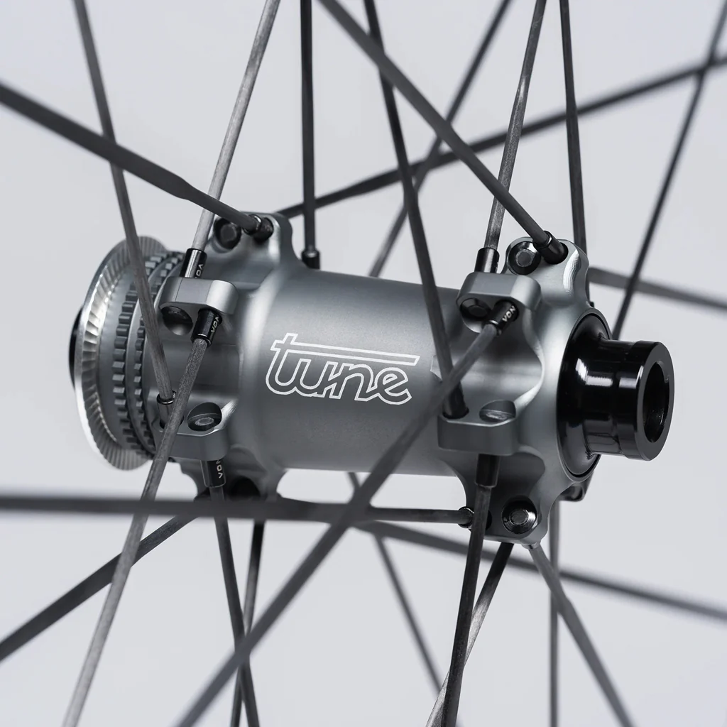 Reserve 57|64 Turbulent Aero SL|Tune Carbon Spoke CL Wheelset - Image 6