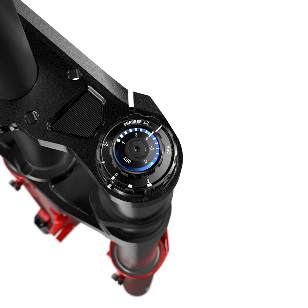 RockShox BoXXer Ultimate - Electric Red - Image 5